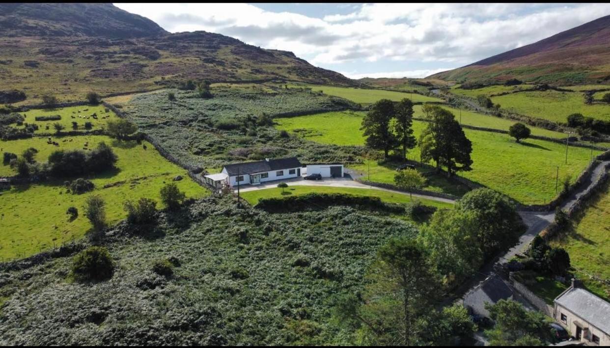 Mountain House Omeath Near Carlingford Villa O Meith Exterior photo